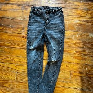 Fashion Nova Black Washed Skinny Jeans with Knee Rips